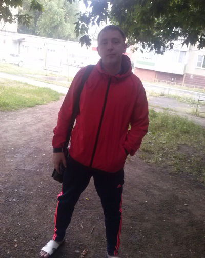 Александр Леонтьев