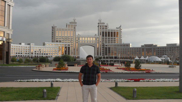 Азамат Акылбаев