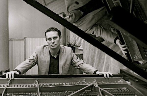 Алексей Петров