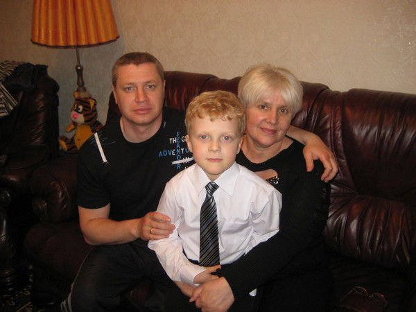 Анна Златова