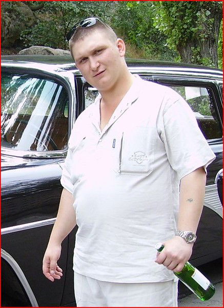 Виктор Петров