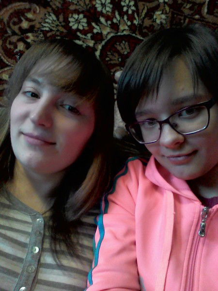 ( Чья То Девочка)