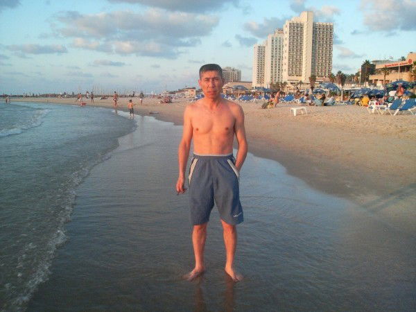 Даурен Есхожин