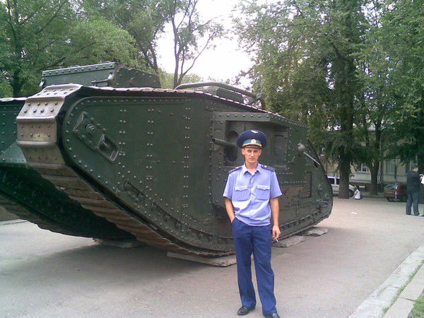 Сергей Довжок