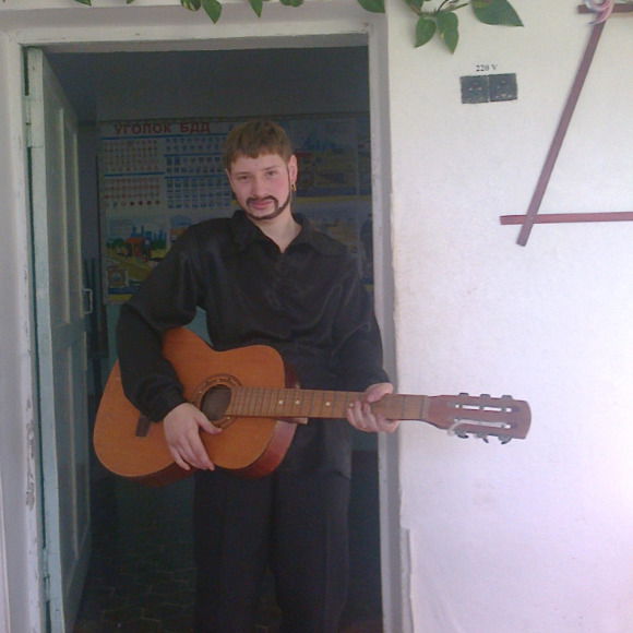 Андрей Волошановский