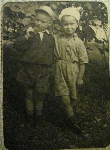 Евгений Вейс