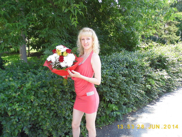 Анна Попова