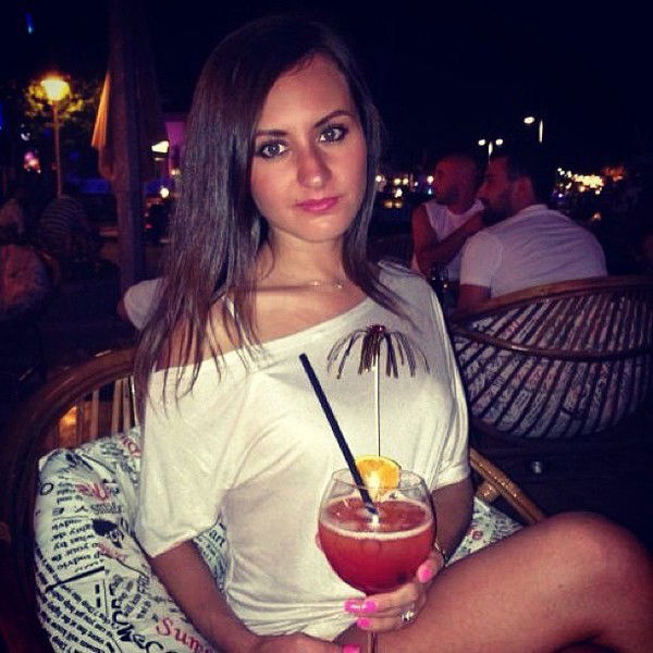 Анюта Власова