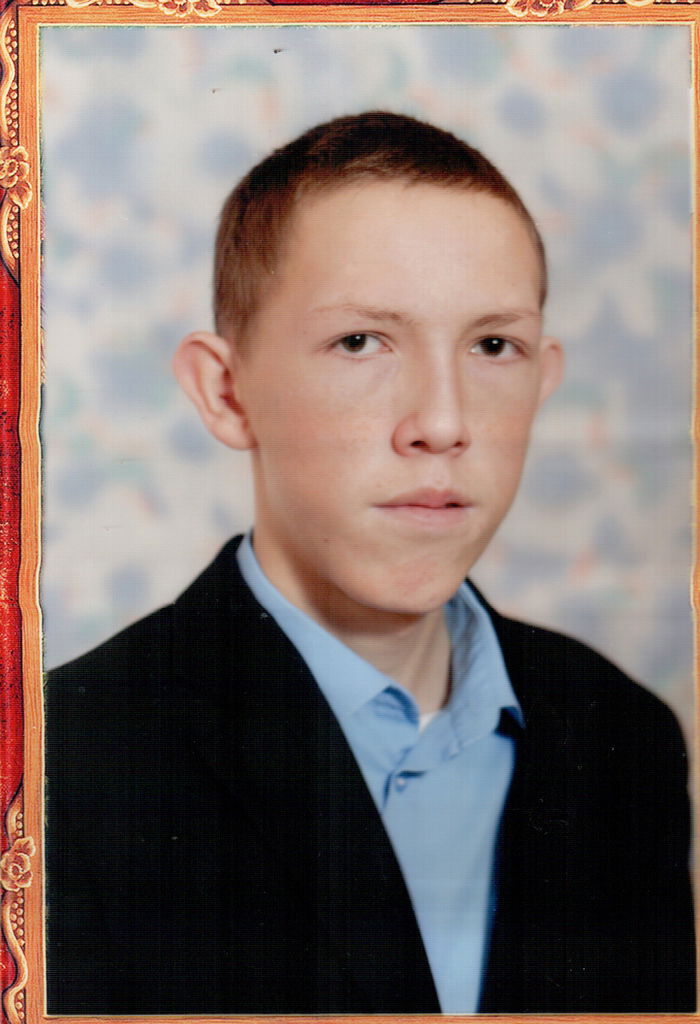 Олег Антонов