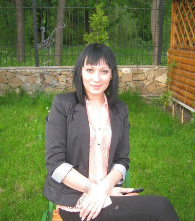 Оля Петриченко