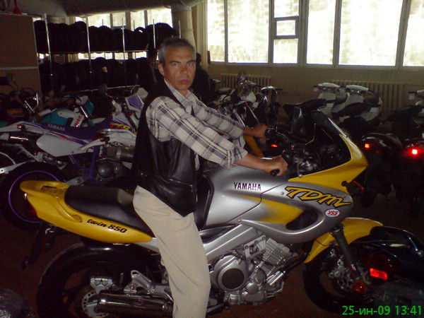 Олег Морозов