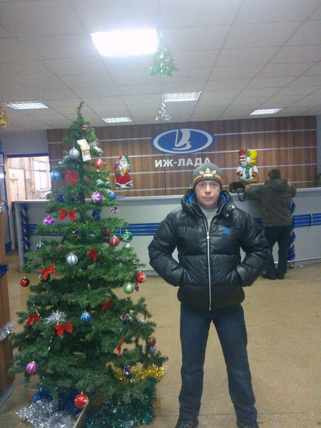 Артем Титов