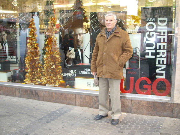 Владимир Постолов