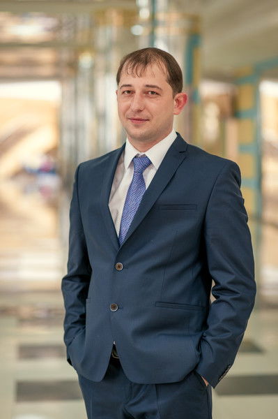 Женя Лазарев