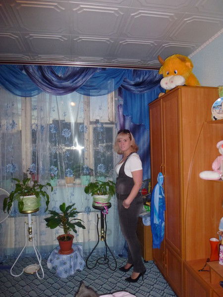 Елена Елена