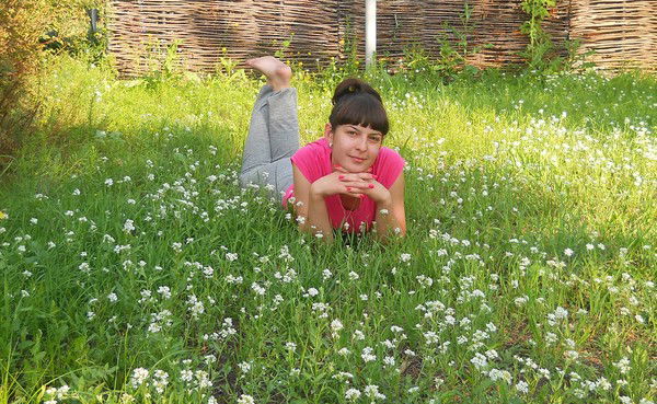 Анастасия Лой