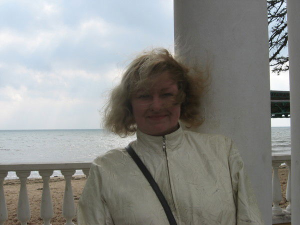 Елена Маркова