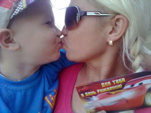 Александра Сарафанова