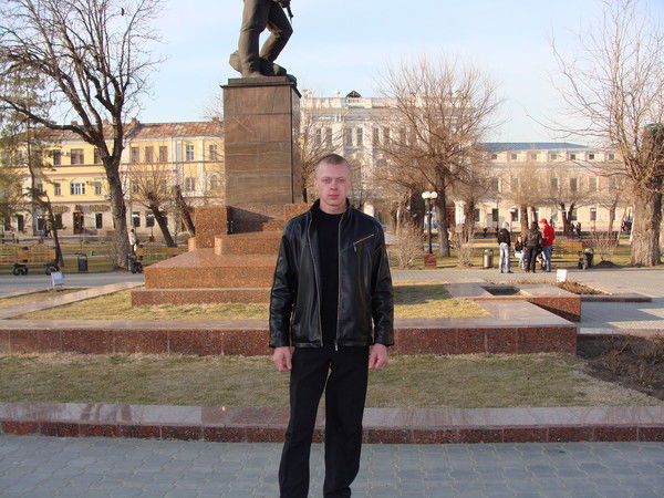 Михаил Иванов