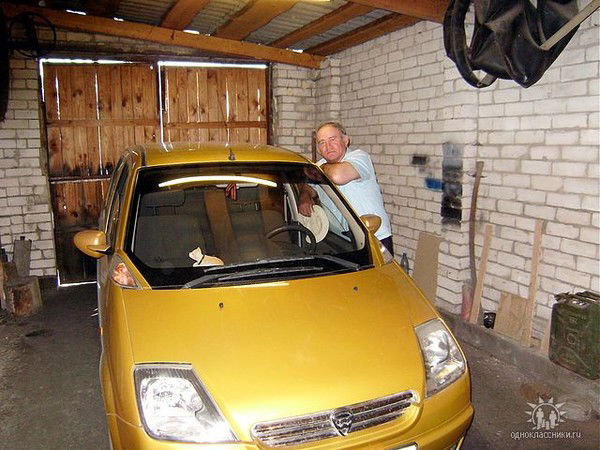 Анатолий Титов