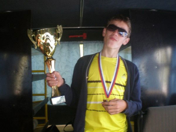 Неизвестно Неизвестно