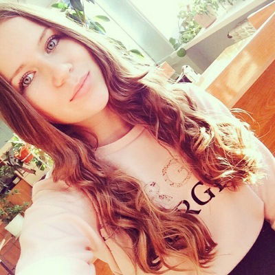 Елена Шарова