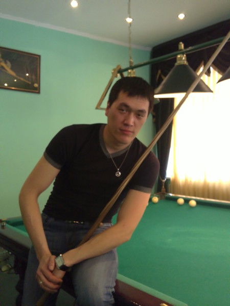 Ануар Таханов