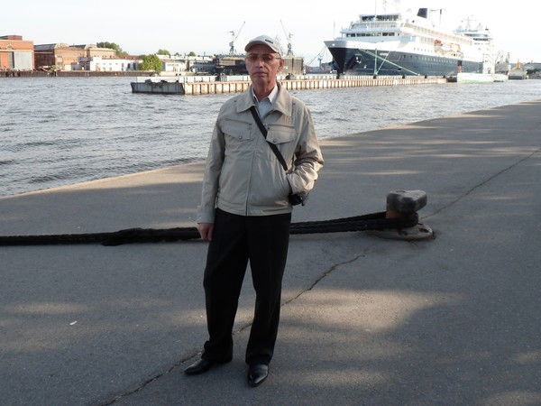 Александр Успехов