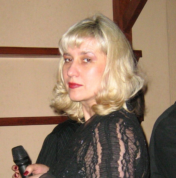 Елена Позднякова