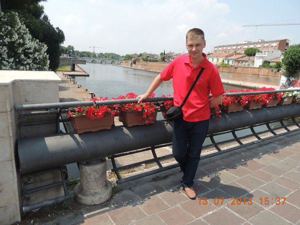 Александр Маюра