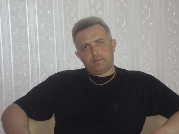 Аркадий Белов