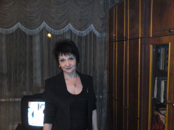 Елена Коннова