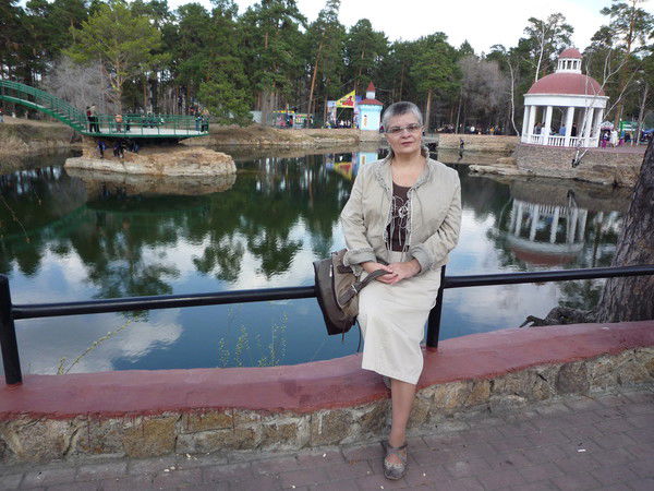 Лариса Добрынина