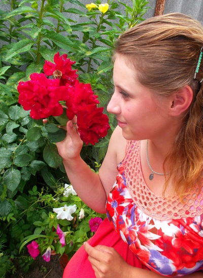 Марина Попова