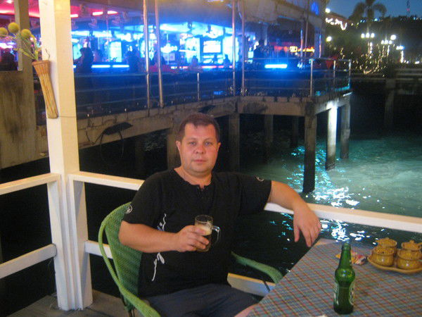 Александр Тарасов