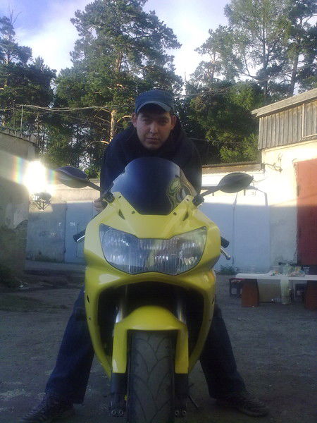 Константин Емельяненко