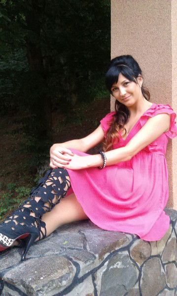 Дана Стрельцова