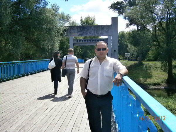 Олег Кожухарь