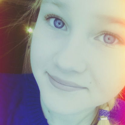 Александра Столярова