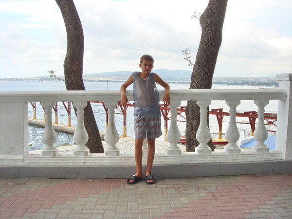 Илья Олеников