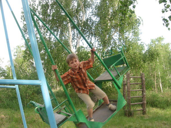 Денис Пономарев