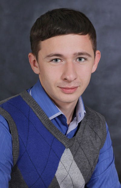 Александр Глухов