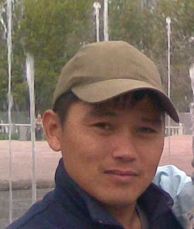 Айбек Досумов