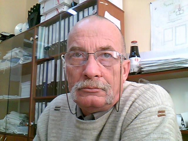 Виктор Столяров