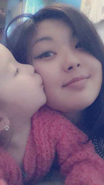 Эля Сапарова