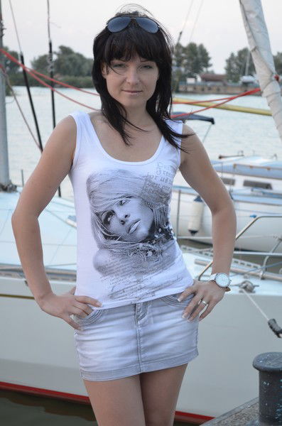 Анюта Коцукон