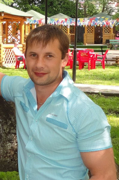 Олег Романов