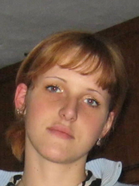 Аня Неважно