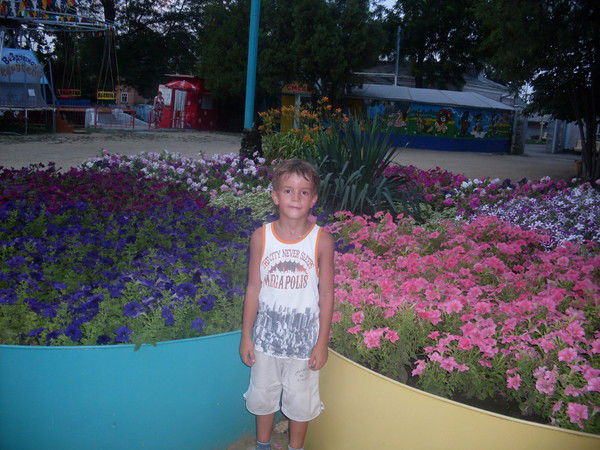 Миша Макарик