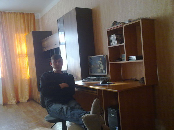 Антон Лапин